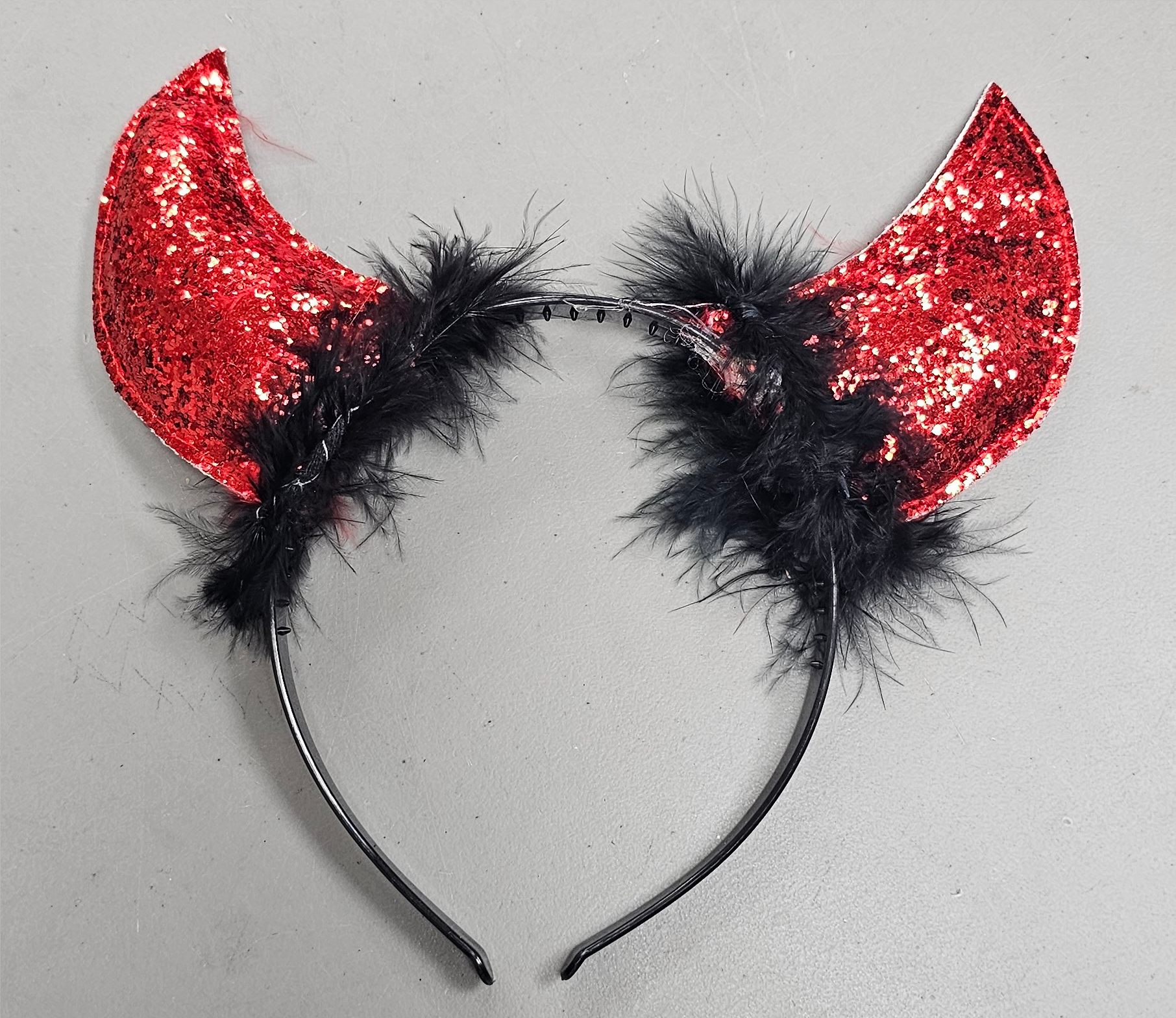 DIADEMA CUERNOS MARABOU ROJO N