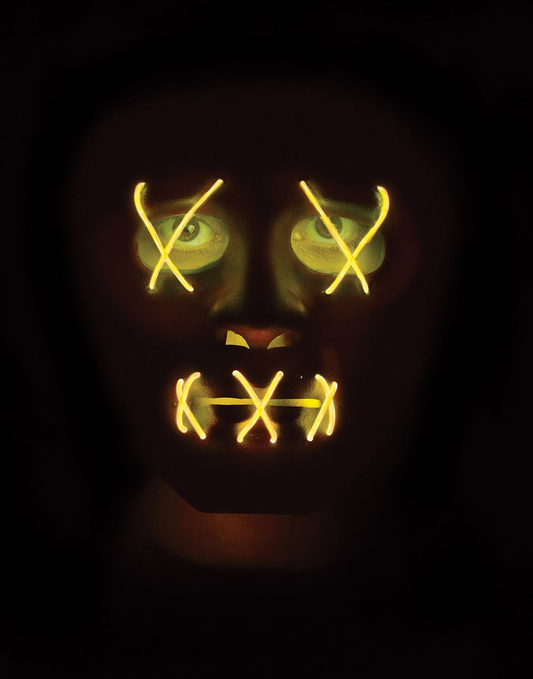 MASCARA NEGRA LED AMARILLO