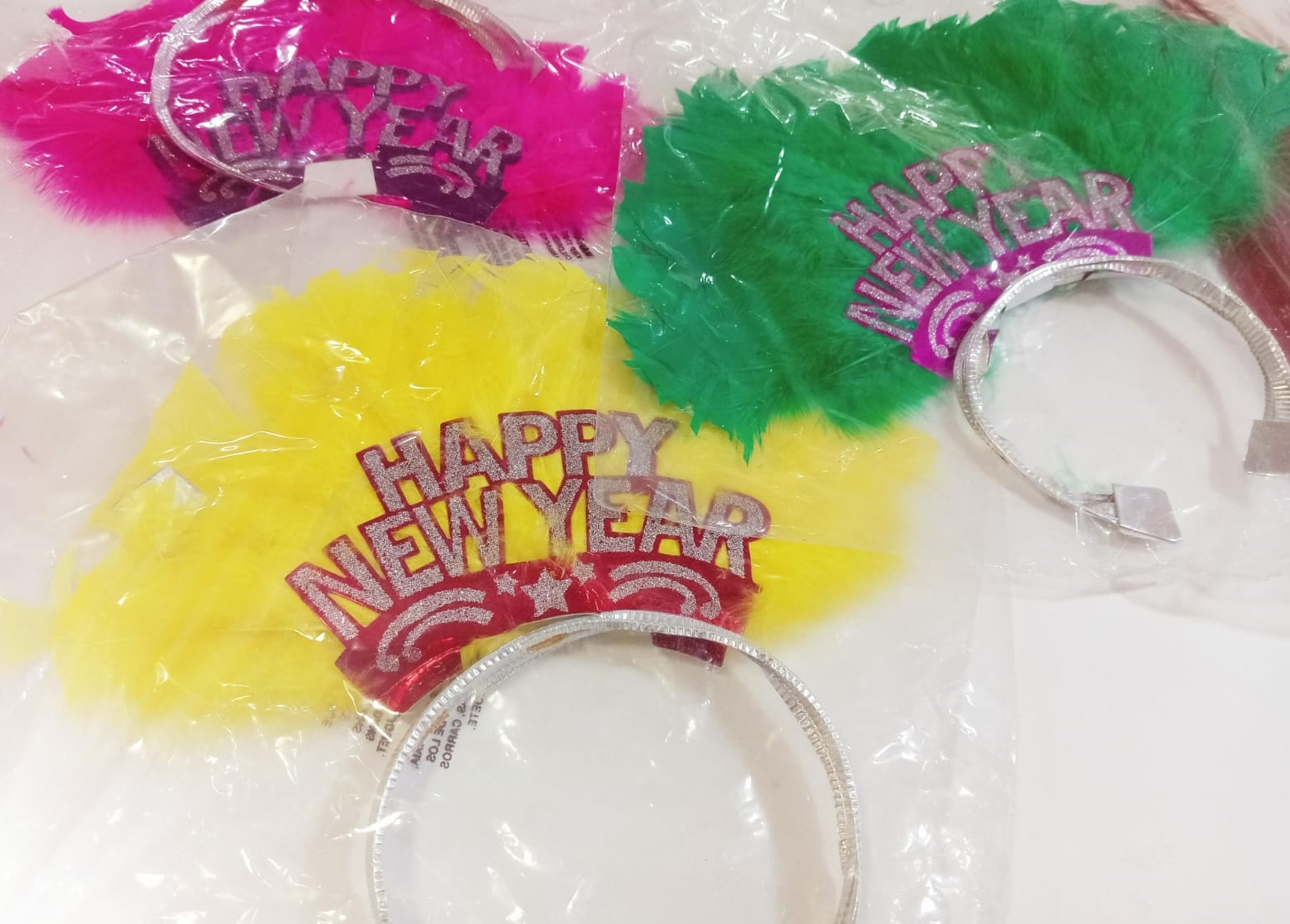 TIARAS PLUMAS NEW YEAR