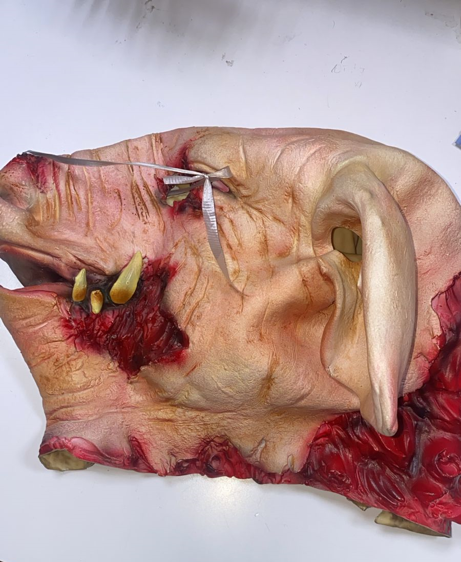 MASCARA CERDO SANGRIENTO