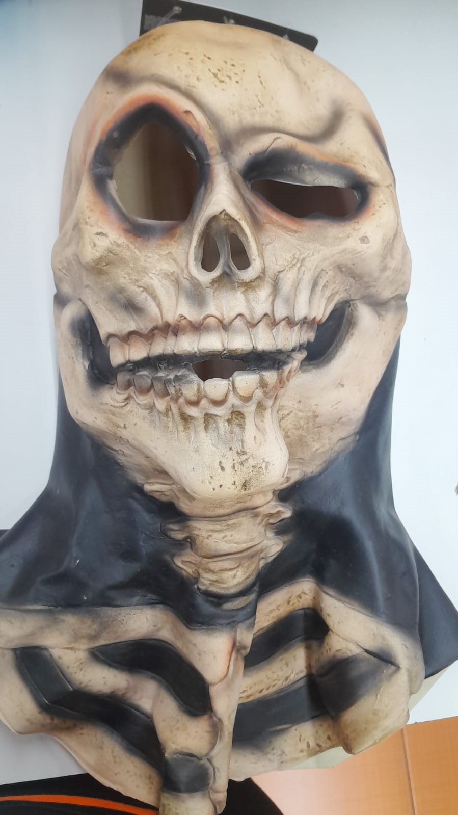 MÁSCARA ESQUELETO CON CUELLO