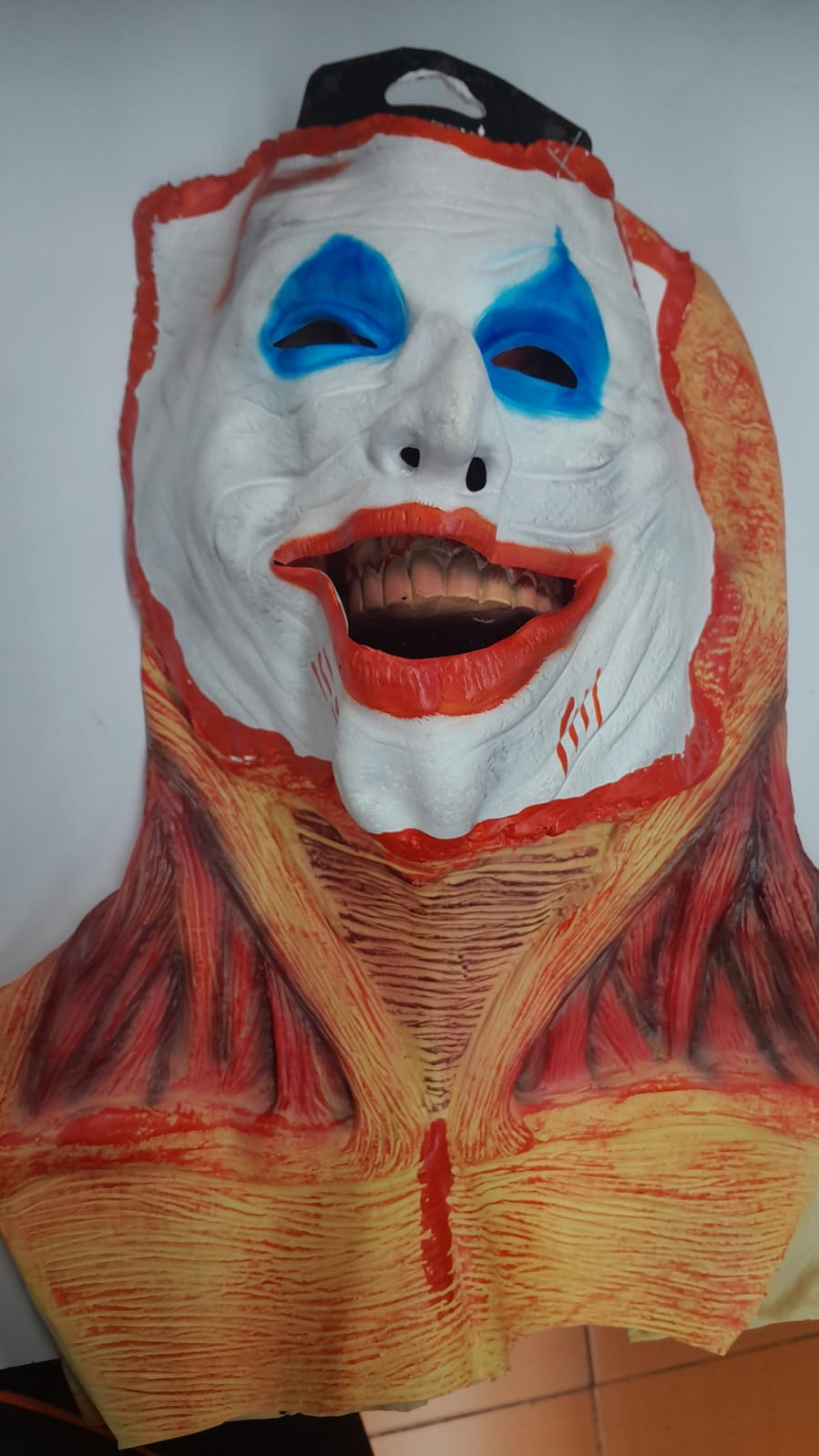 MÁSCARA ESQUELETO CON CARETA P